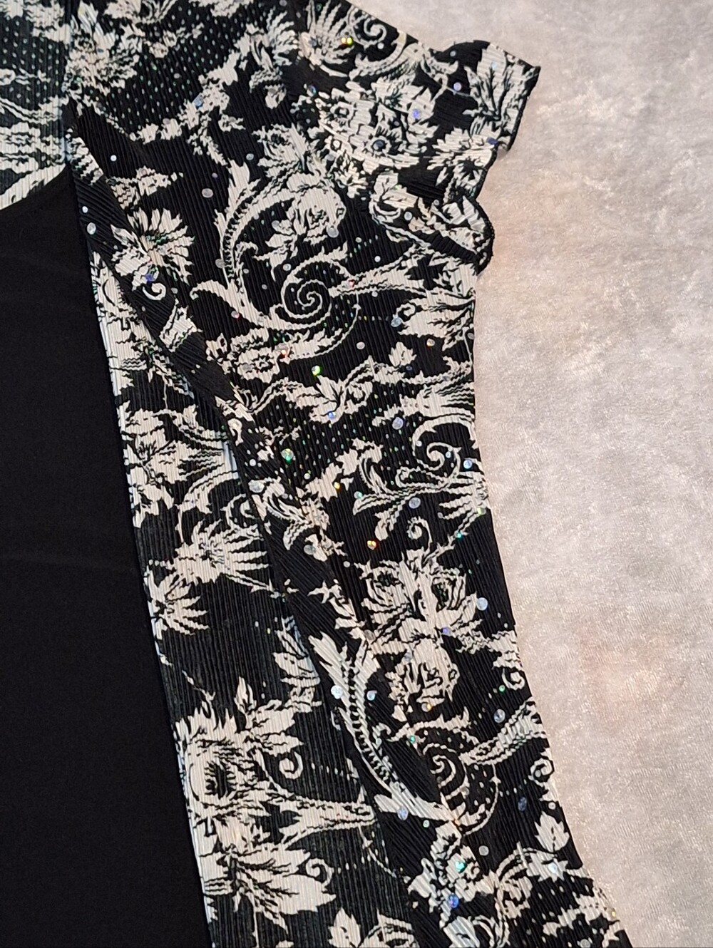 Brittany Black Short Sleeve Black & White Floral Open-Front & Tank Top Size L - Picture 4 of 11